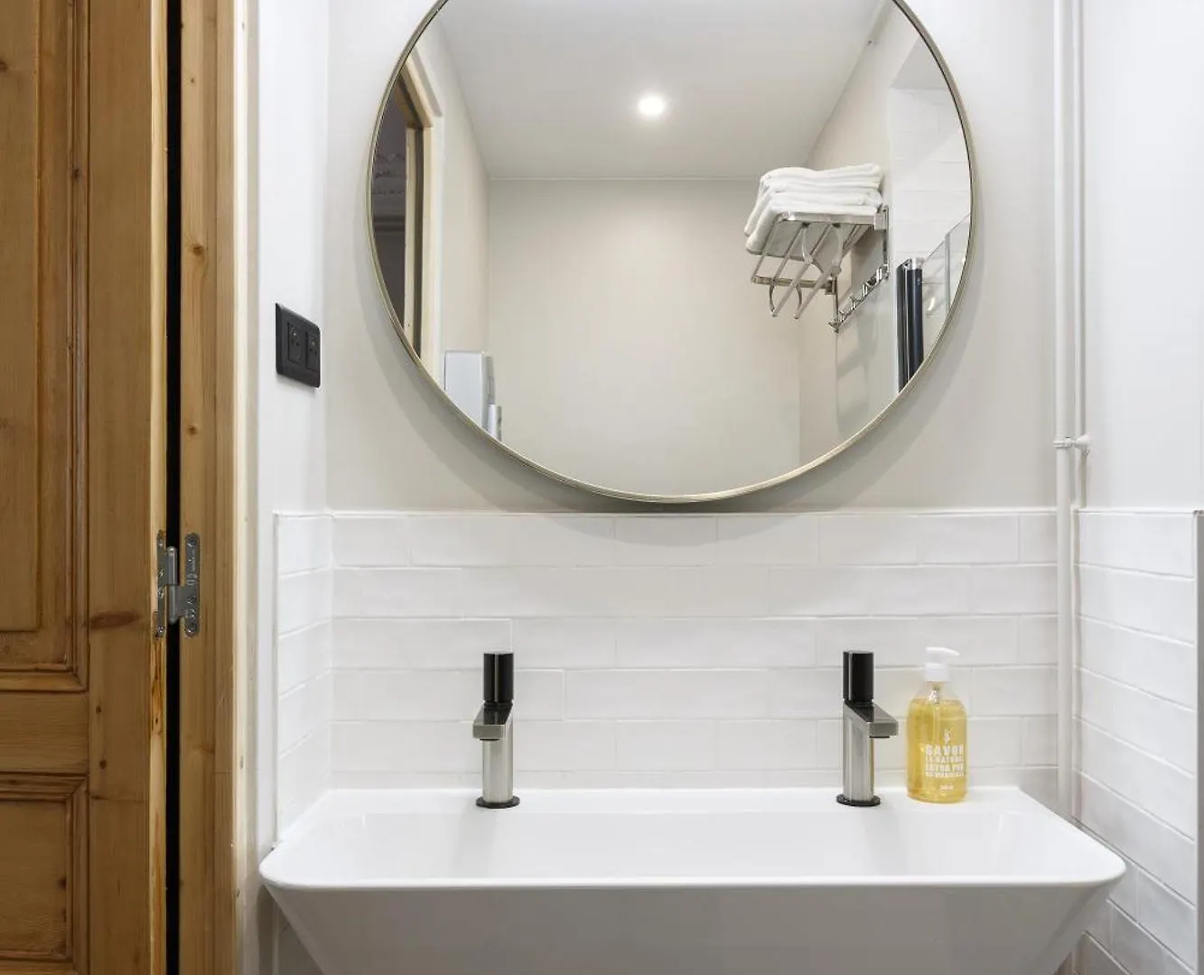 Stylish Apartment In The Heart Of Paris 0*,